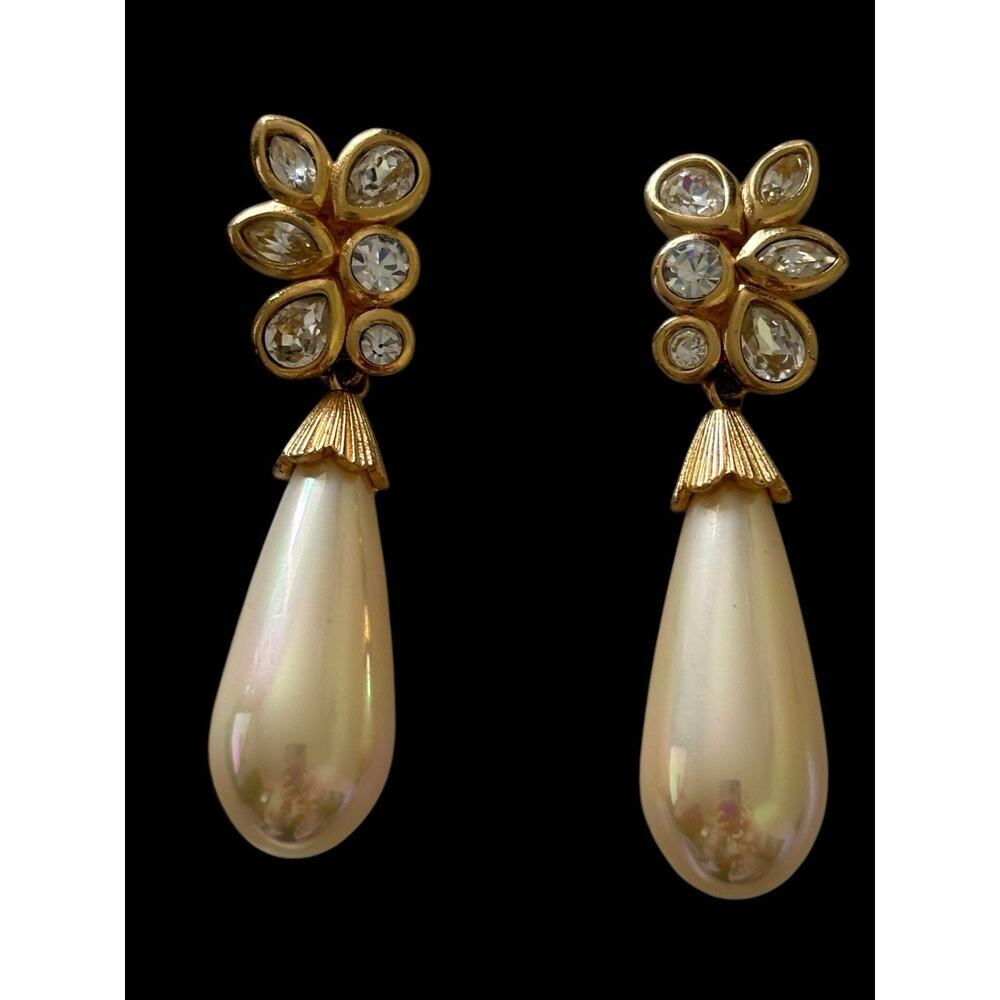 Christian Dior Signed Crystal Pearl Gold Tone Dangle Clip Earrings Crystal Vtg - Picture 4 of 14